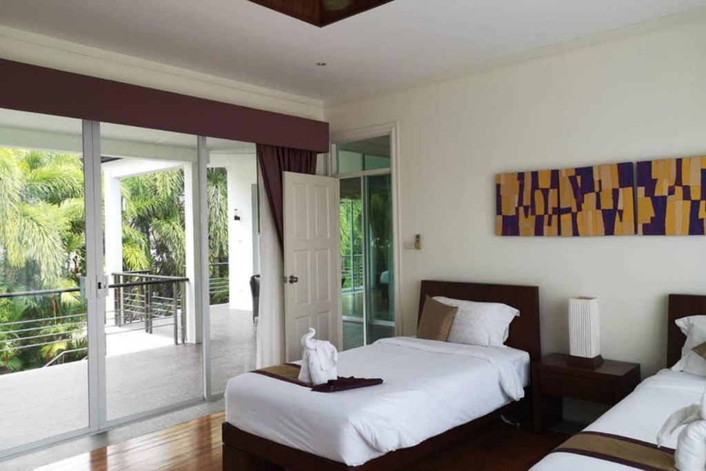 4 Bedroom Villa Kamala Beach Phuket Exteriör bild