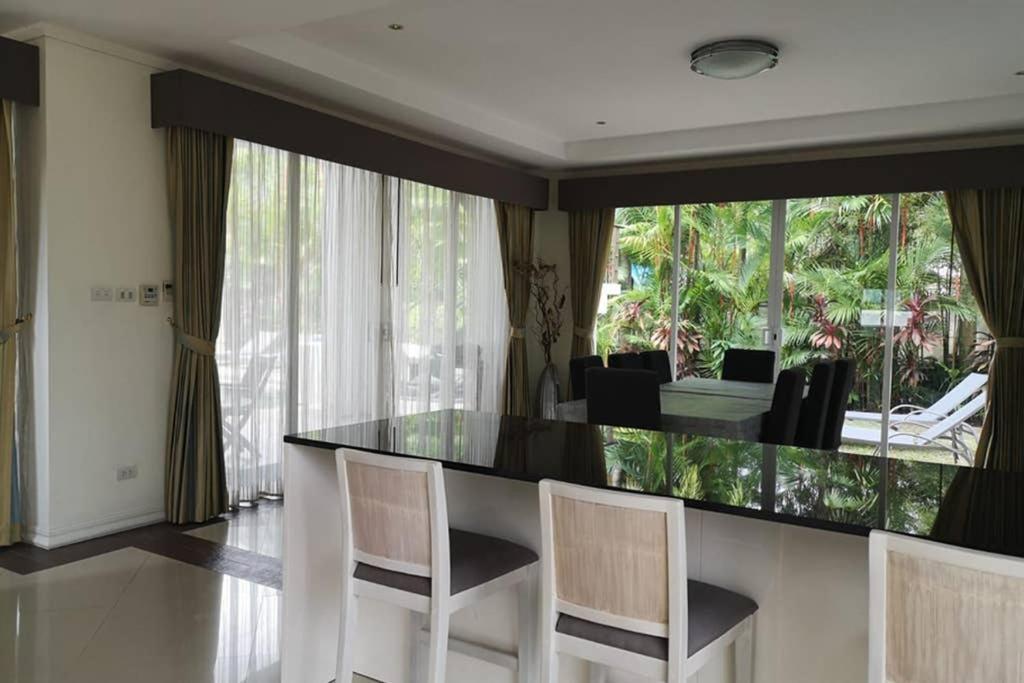 4 Bedroom Villa Kamala Beach Phuket Exteriör bild